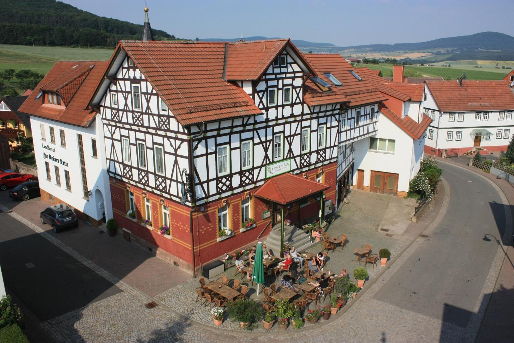 Landhotel Zur Gruenen Kutte Bernshausen Exterior foto